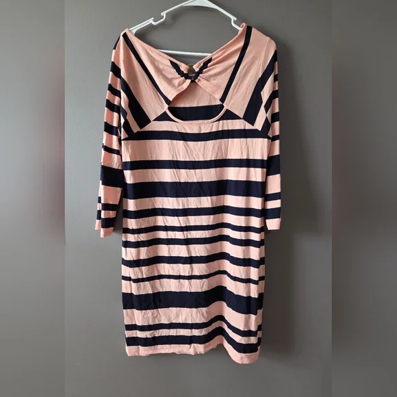 Crown & Ivy Peach/Navy ¾ Sleeve Womens Dress Size Medium - Picture 2 of 5
